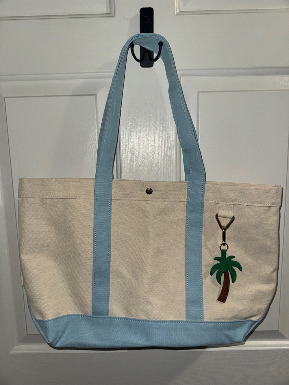 BaubleBar Tote with Bag Charm